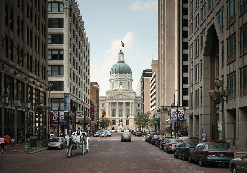 800px-Indiana_State_Capitol_Market_St